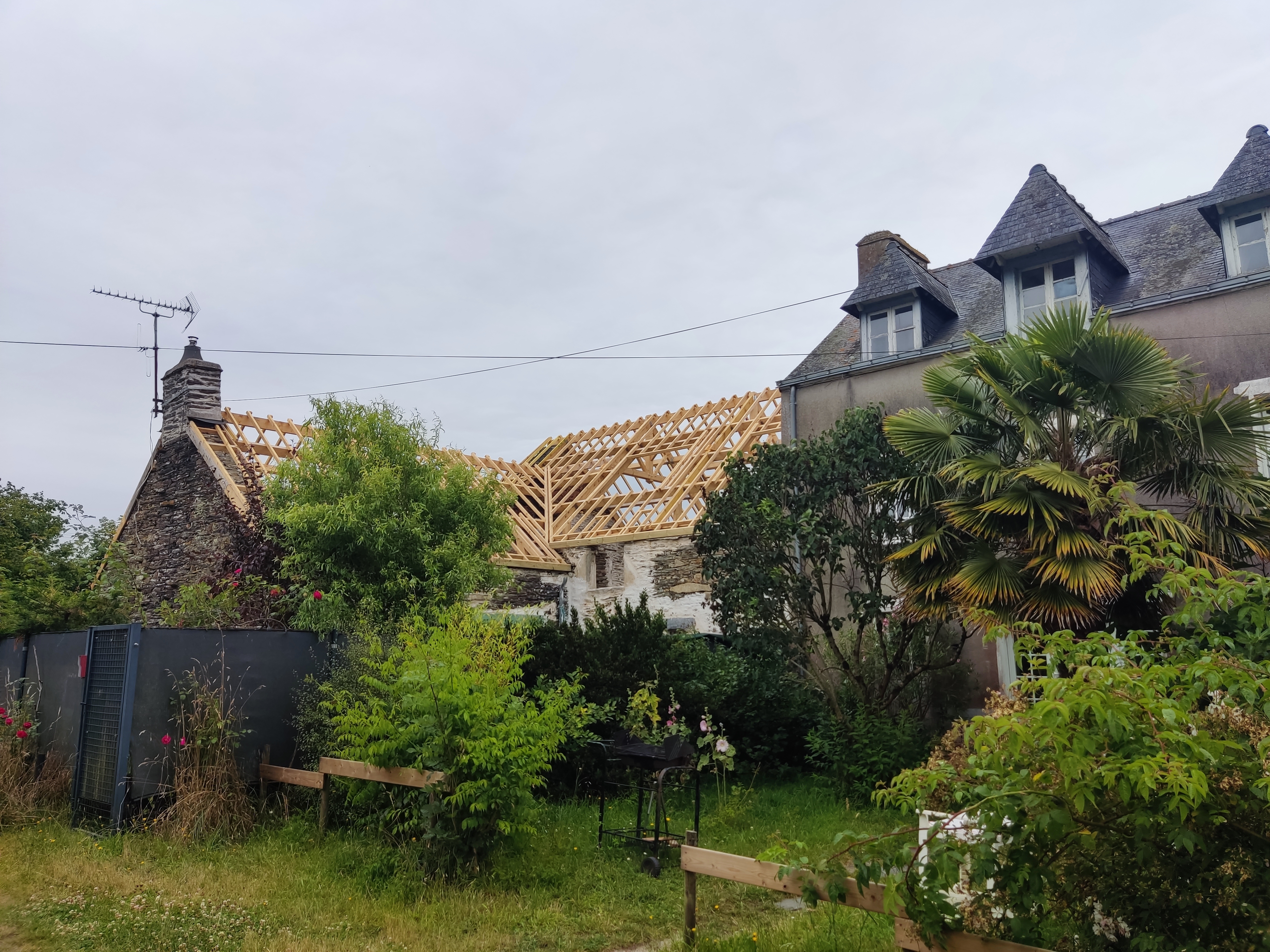O Bois De Brin Charpentier A Saint Jean Brevelay IMG 20240708 181137